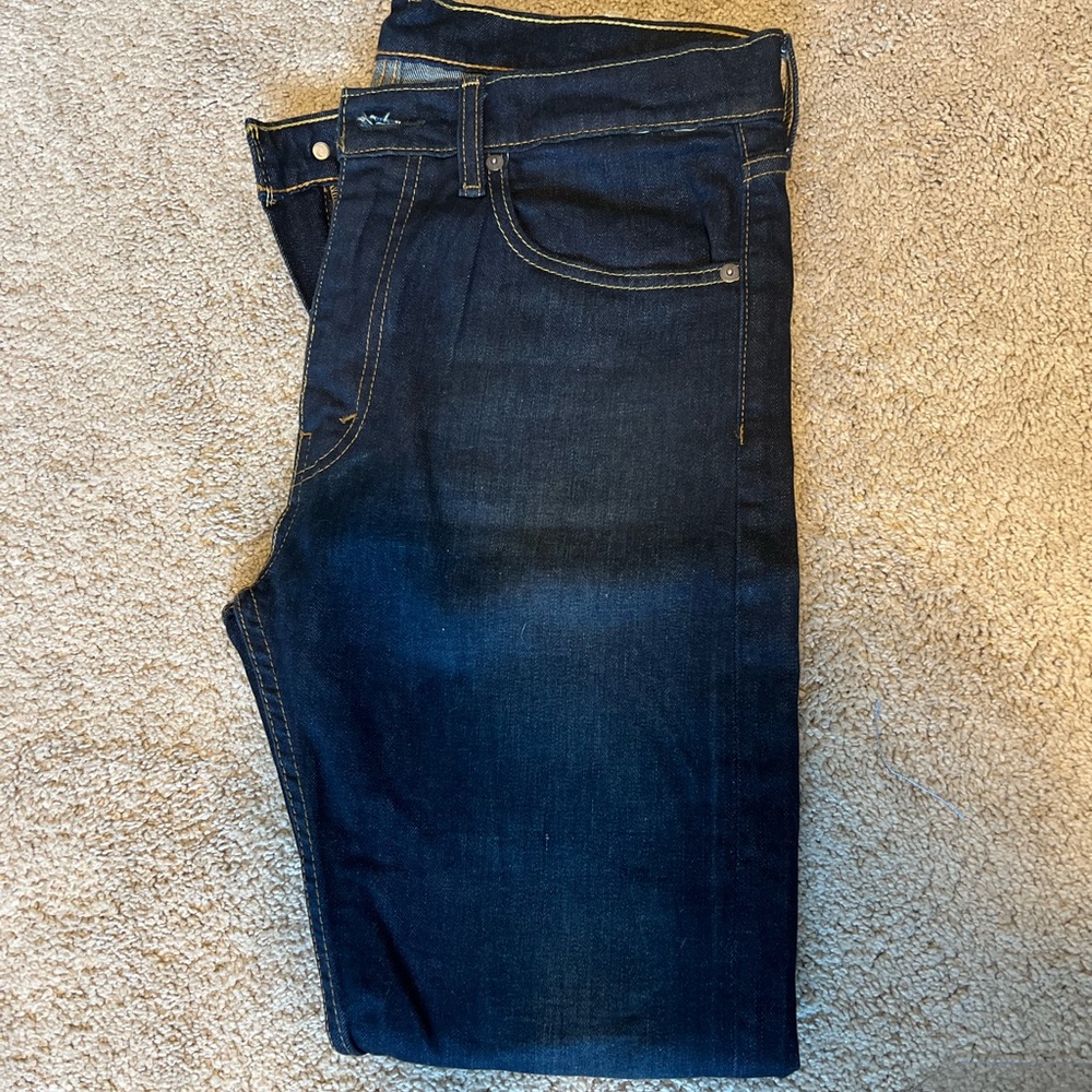 Levi 510s. 34x32 Slim Fit